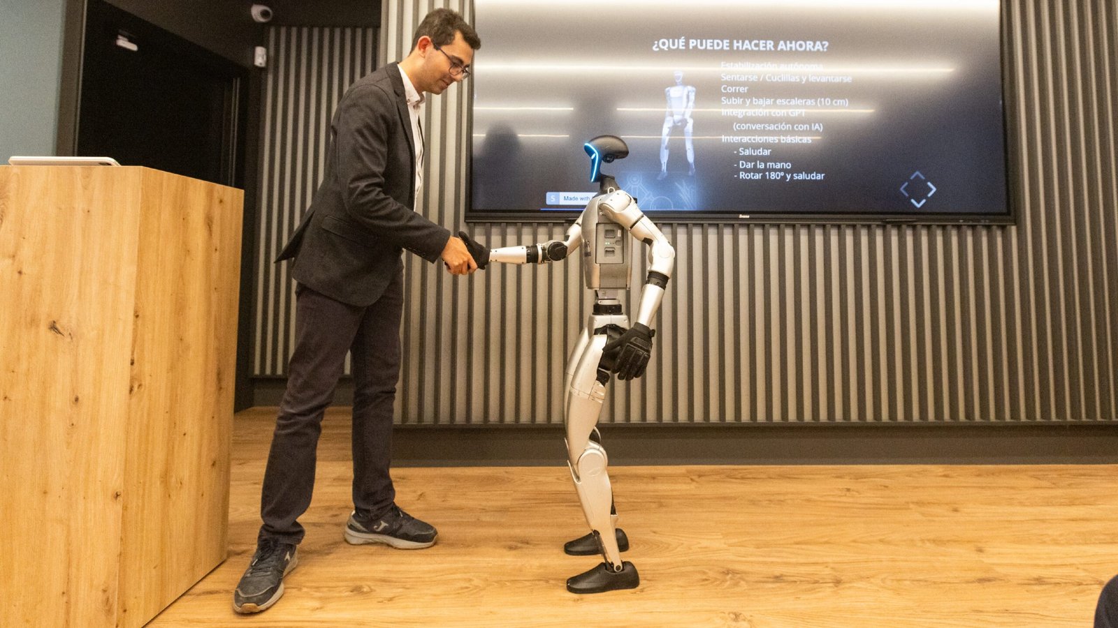 Éxito rotundo en Teruel: La robótica de LincEx conquistan a la sociedad