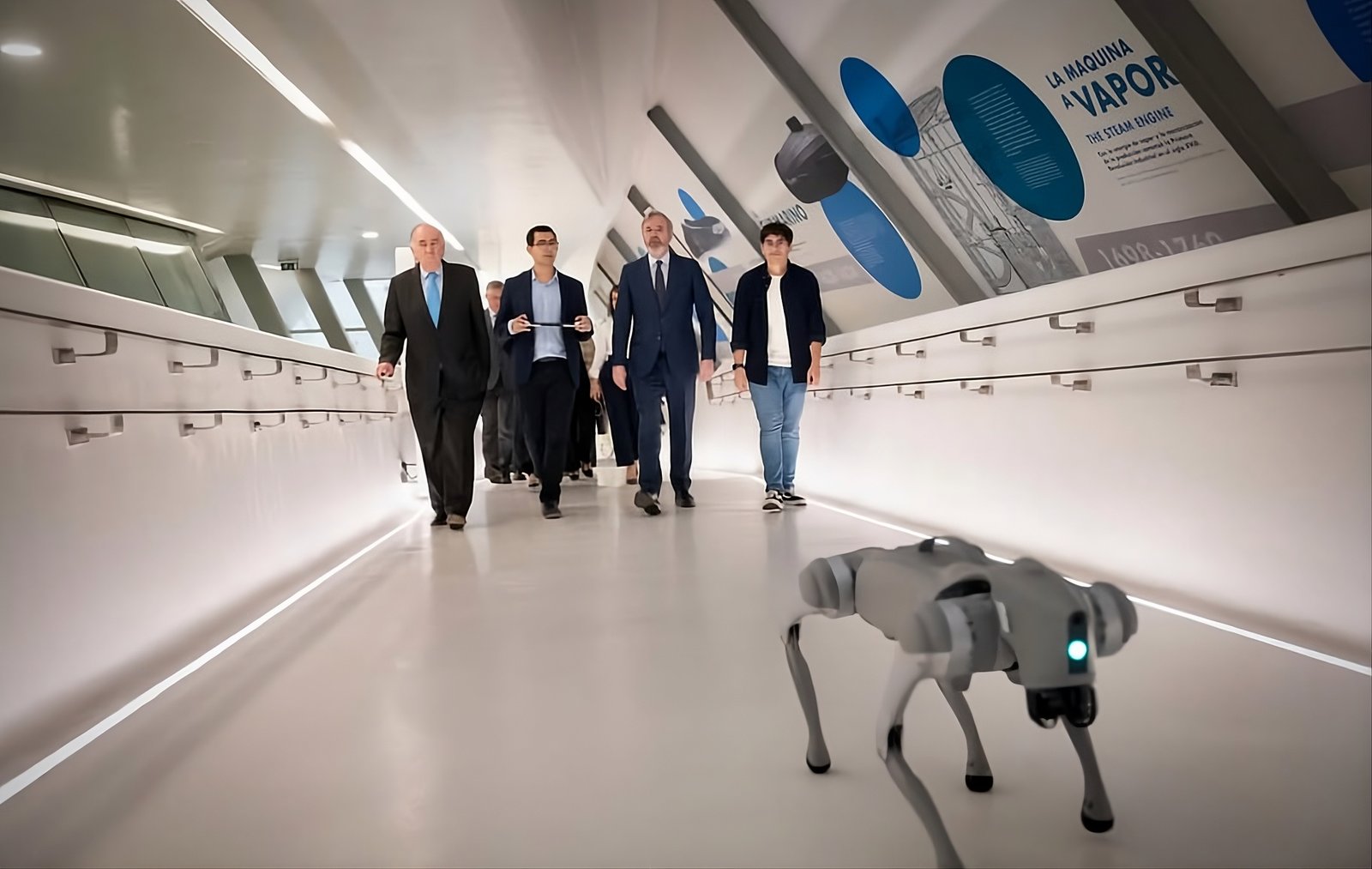 Pluffy, el invitado estrella del III Aniversario del Mobility City